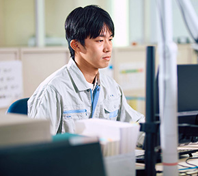 先輩の声「機能品研究所」